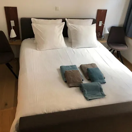 Bed and Breakfast Calis 2*